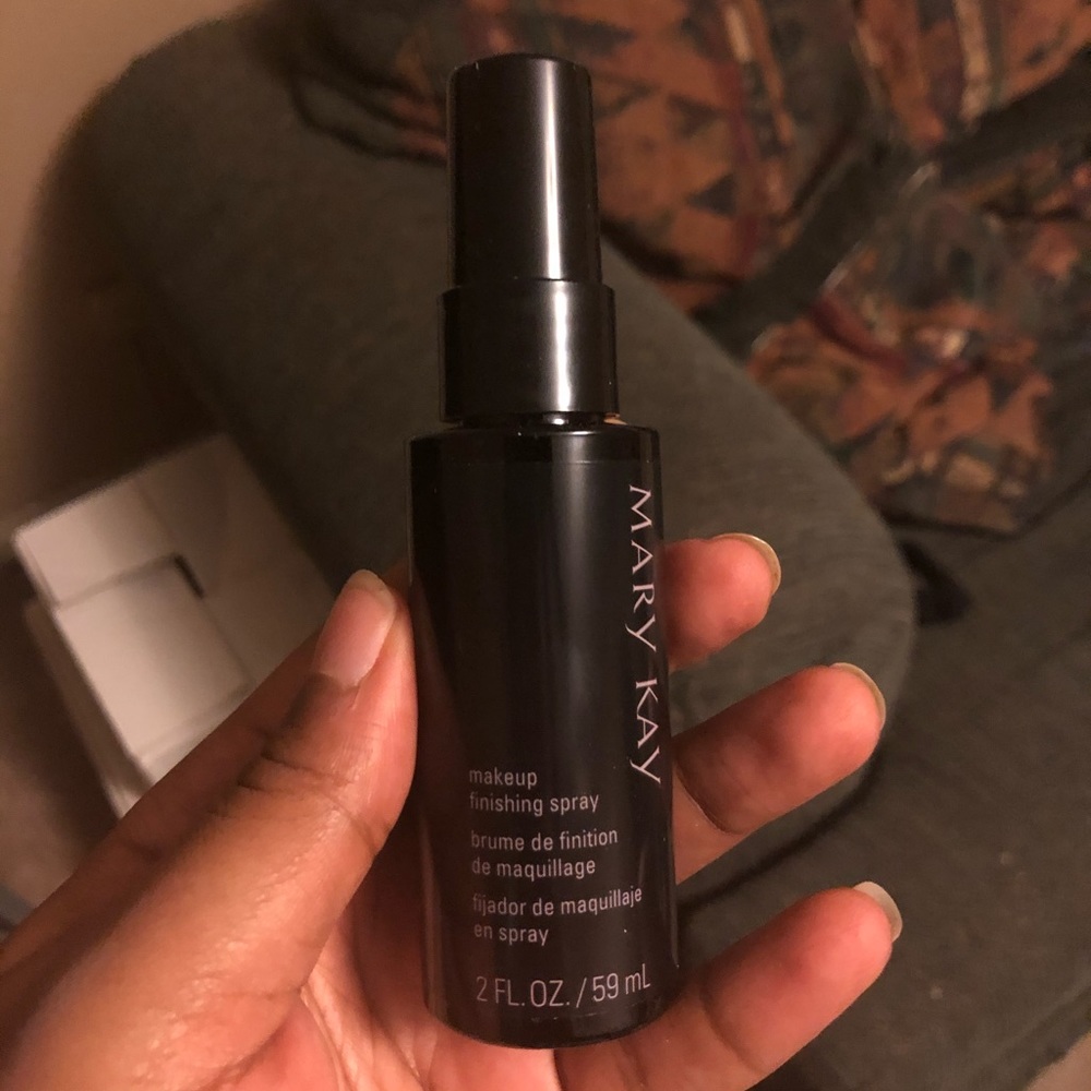 Mary Kay makeup finishing spray